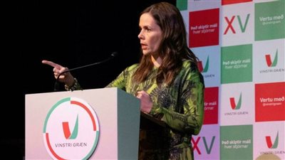 إيسلندا باتت أول دولة أوروبية تفوز فيها النساء بغالبية مقاعد البرلمان