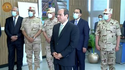الرئيس السيسي يتفقد محطة معالجة مياه مصرف بحر البقر