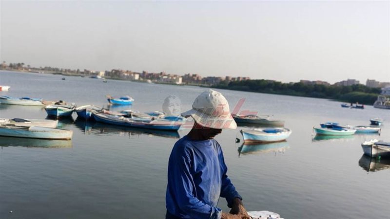 الصيد في بحيرة التمساح