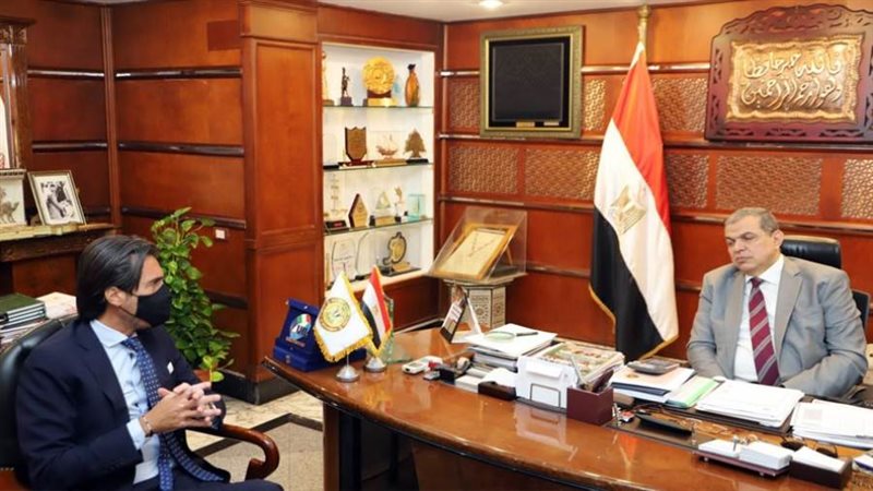 خلال اللقاء