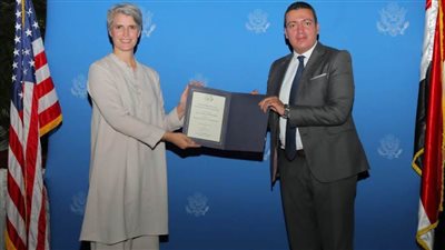 السفارة الأمريكية تُكرم أعضاء برنامج 