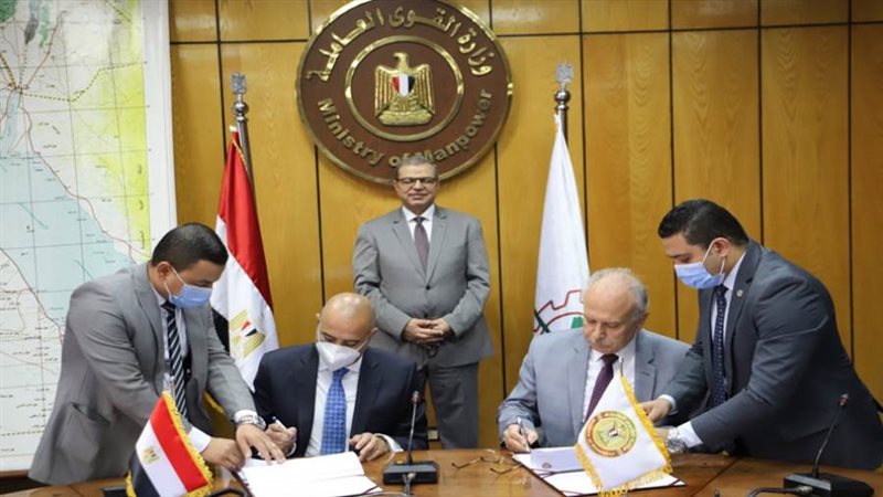 وزير القوى العاملة