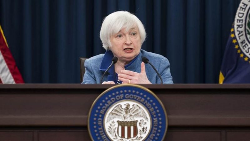 وزيرة الخزانة الأمريكية