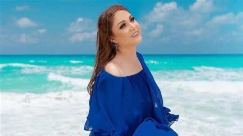 الفنانة شيرين