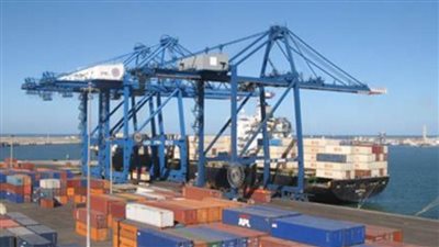 تداول 28 سفينة من الحاويات والبضائع بميناء دمياط خلال يوم