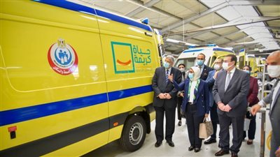 وزيرة الصحة تتفقد تجهيزات أسطول الإسعاف والعيادات المتنقلة بشركة 