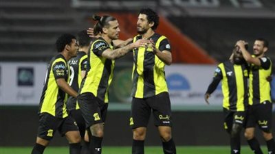 حجازي يقود الاتحاد  للفوز على الأهلي بثنائية في دوري كأس الأمير محمد بن سلمان للمحترفين