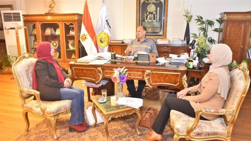 محافظ أسيوط يواصل