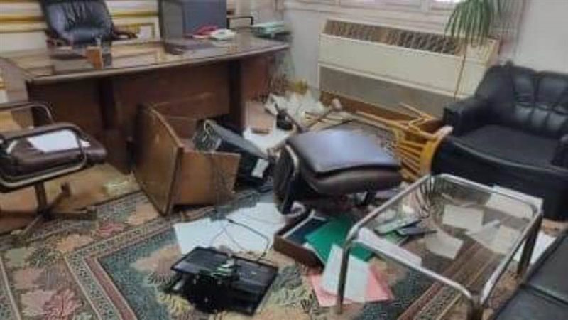 اتلاف مكتب رئيس المدينة