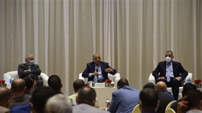 وزير التنمية المحلية يتابع مشروعات برنامج تطوير الريف 