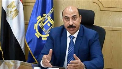 محافظ أسوان يبحث تجميل 