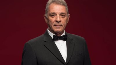 تعليق طريف من محمود حميدة على أنباء وفاته