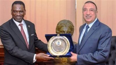 محافظ الإسكندرية يبحث مع سفير نامبيا سبل تعزيز التعاون