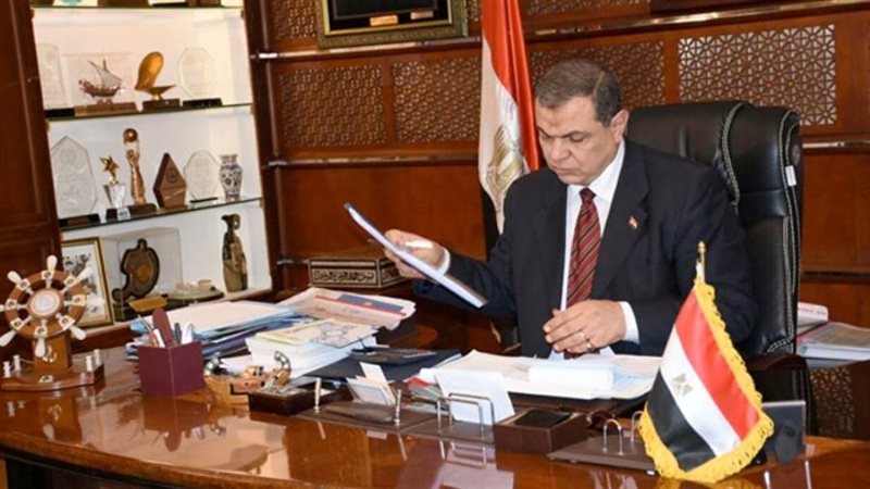 وزير القوي العاملة