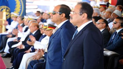 استقبال حافل للرئيس السيسى من أسر طلاب كلية الشرطة