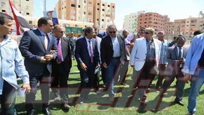 وزير الرياضة يفتتح ملعب قانونى ويضع حجر أساس إنشاء حمام سباحة بالنادى النوبي بالإسماعيلية
