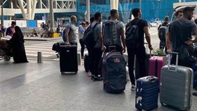 الزمالك في مطار القاهرة استعدادًا للسفر إلى السعودية للمشاركة في مونديال اليد