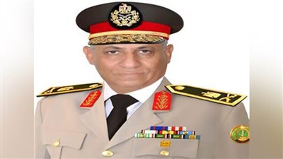 الرئيس السيسي يُصدر قرارًا بترقية قائد قوات الدفاع الجوي إلى رتبة الفريق