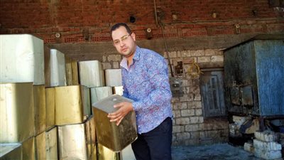 التحفظ على 20 طن عسل ضبطت بمصنع بدون ترخيص فى حملة بالبحيرة