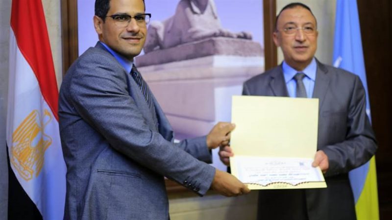 محافظ الإسكندرية