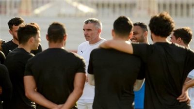 مران الزمالك.. كارتيرون يجتمع باللاعبين