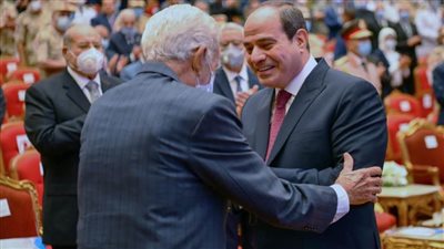 عاجل| الرئيس السيسي يحتفي بقائد المشير طنطاوي خلال حرب 6 أكتوبر 