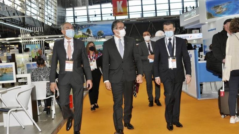 العناني والوفد المرافق