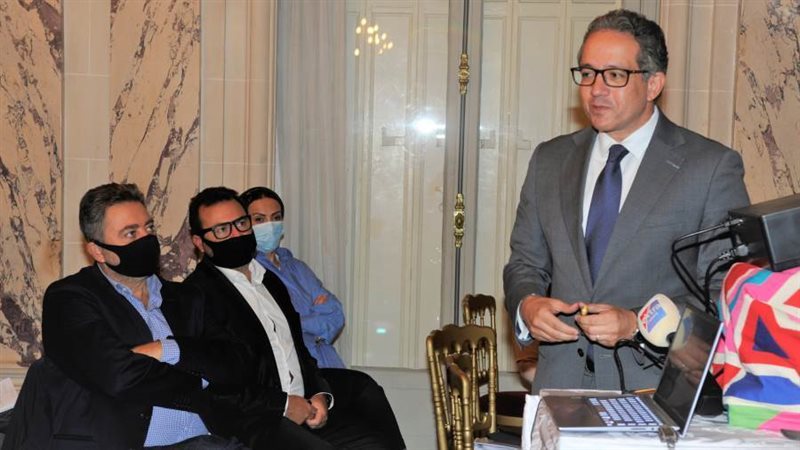 وزير السياحة