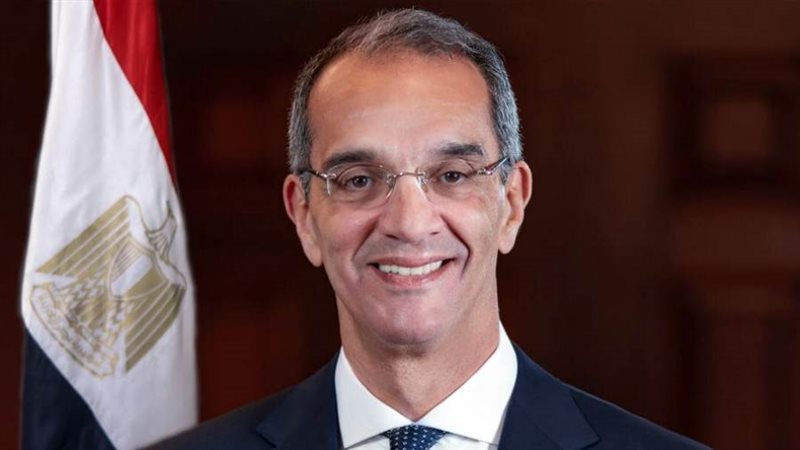 الدكتور عمرو طلعت