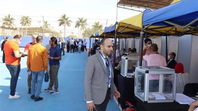 وزير الرياضة يتابع غرفة العمليات لانتخابات الهيئات الرياضية..ويشيد بأجواء العملية الانتخابية