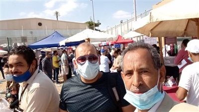 مصطفى فكري يدلي بصوته في انتخابات نادي الزهور اليوم