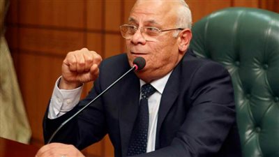 محافظ بورسعيد يشهد بداية العام الدراسي بمدرسة الراهبات الفرنسيسكان