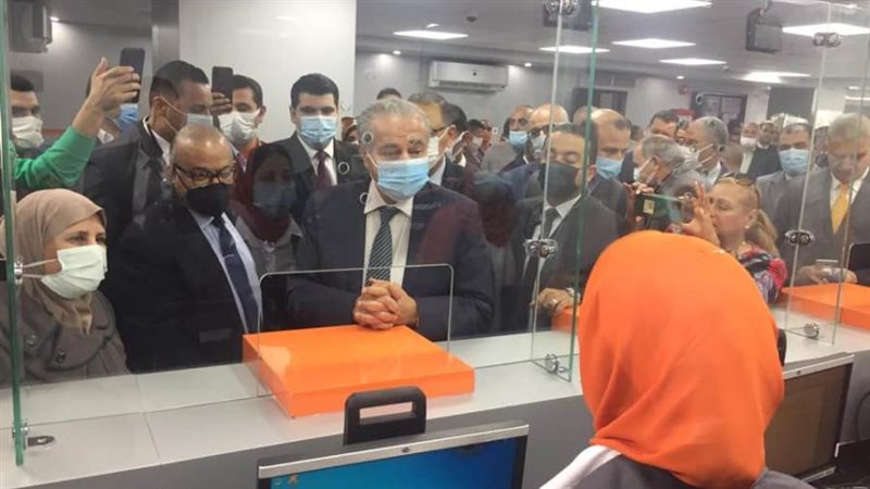 وزيرالتموين يفتتح