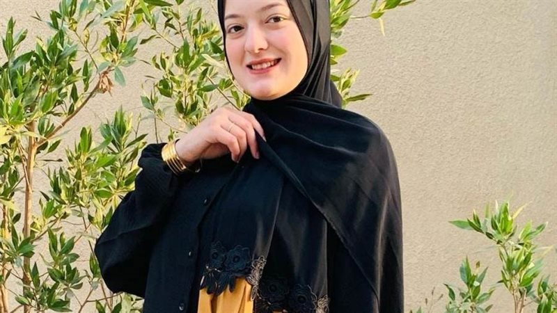 الموديل الواسع يسيطر