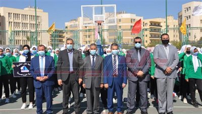 رئيس جامعة كفر الشيخ يشهد مراسم تحية العَلَمِ في اليوم الأول للدراسة