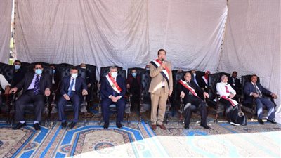 جامعة سوهاج تبدأ عامها الدراسي بالسلام الوطني وتحية العلم