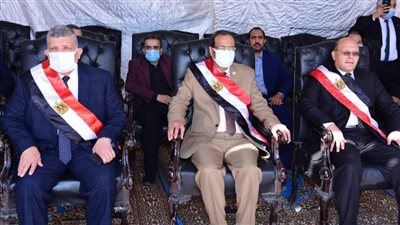 جامعة سوهاج تبدأ عامها الدراسي بالسلام الوطني وتحية العلم