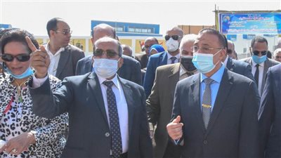 محافظ الإسكندرية يفتتح أول مدرسة ثانوية فنية لمياه الشرب والصرف الصحي بالعامرية