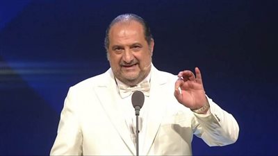 خالد الصاوي يظهر على كرسي متحرك.. ما الذي حدث؟