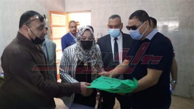 مستشارة الوزير تطمئن على انتظام العملية التعليمية بكفر الشيخ