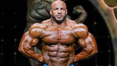 مهنة بيج رامي قبل الشهرة.. وسر خوفه من المياه! 