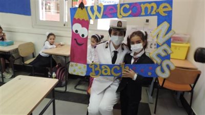 قيادات وضباط الشرطة تصطحب أبناء شهداء الوطن للمدارس بمختلف المحافظات