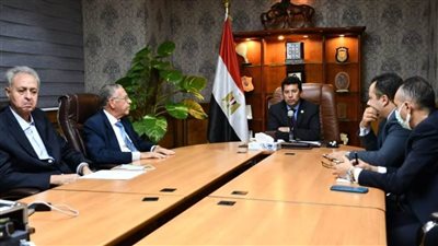 وزير الرياضة ينهى أزمة إيقاف الاتحاد المصرى للكرة الطائرة خلال اجتماعه اليوم مع ممثلي الاتحادين الدولى والإفريقي