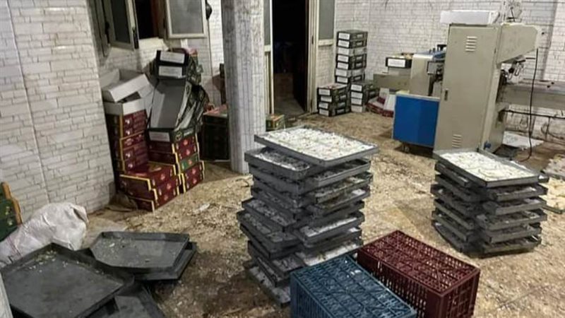 ضبط حلوى وأغذية فاسدة