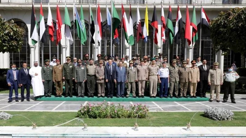 صورة للقادة العسكريين