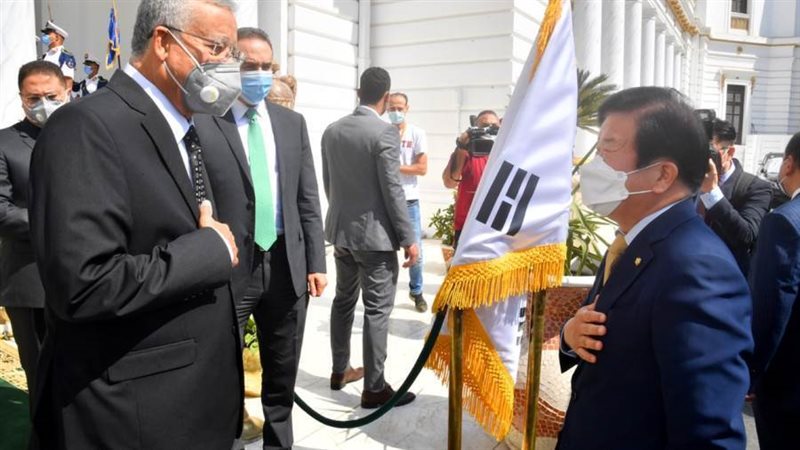 خلال اللقاء