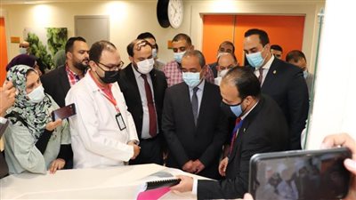 وزير الصحة الليبي يشيد بالإنجاز الذي حققته مصر في التغطية الصحية الشاملة