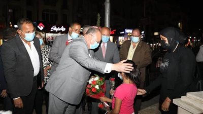 محافظ القاهرة يحتفل مع المواطنين بافتتاح حديقة غرناطة