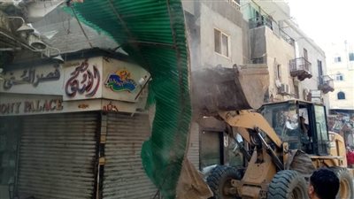 شن حملات لإعادة الانضباط بشوارع حي جنوب الجيزة.. وإزالة 2100 حالة إشغال بحدائق الأهرام