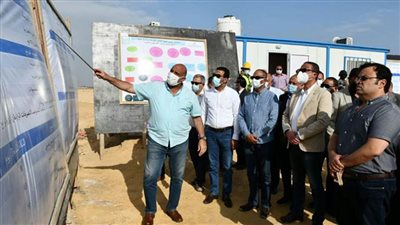 محافظ الفيوم ونائب وزير الإسكان يتفقدان الأعمال الإنشائية لتطوير محطة مياه قحافة 